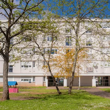 Apartment Large Cosy Cocoon - Downtown On Foot Cenon